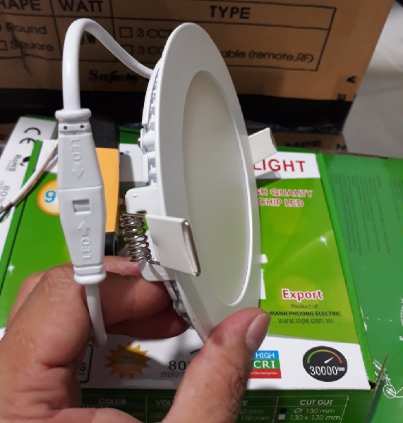 Đèn Led âm trần tròn 3 màu MPE