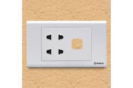 Ổ cắm đôi 2 chấu + 1 lỗ S18U2X