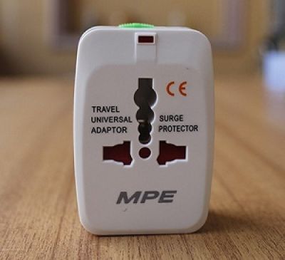 Ổ cắm du lịch tích hợp cổng USB TA3