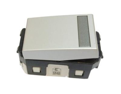 Công tắc 1 chiều màu trắng ánh kim WEG55317MW