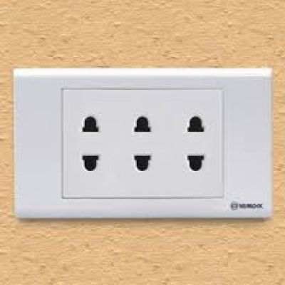 Ổ cắm ba 2 chấu S18U3